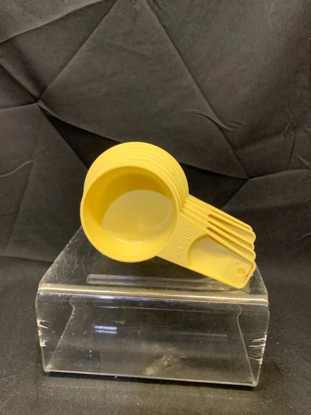 VTG 1970's Yellow Tupperware Measuring Cups Set of 6 Stackable Kitchenware